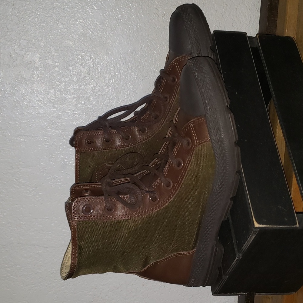 Converse boots